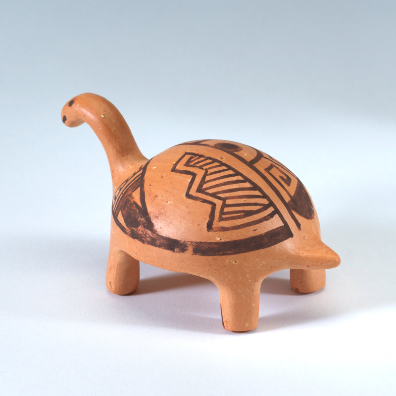 Jaren Cachini: Clay Pottery Turtle