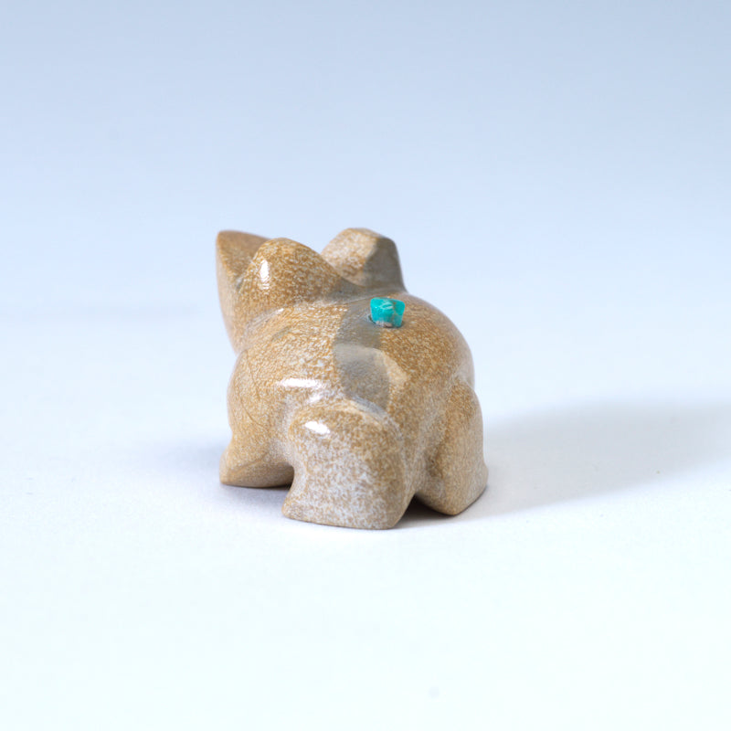 Enrike Leekya: Zuni Travertine, Frog