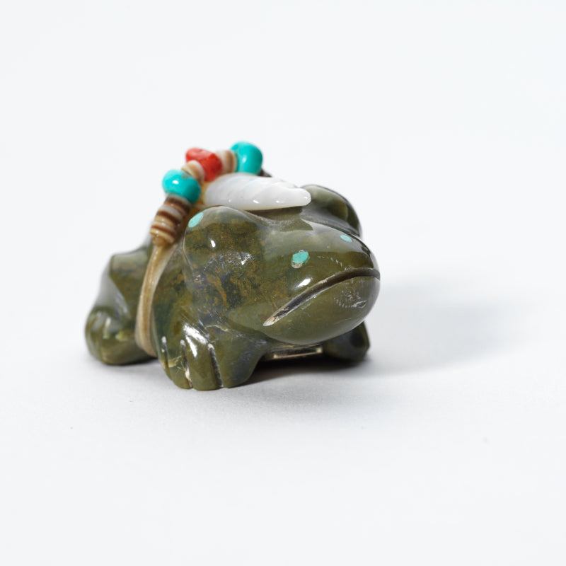 Dinah Gasper: Serpentine, Frog with Bundle