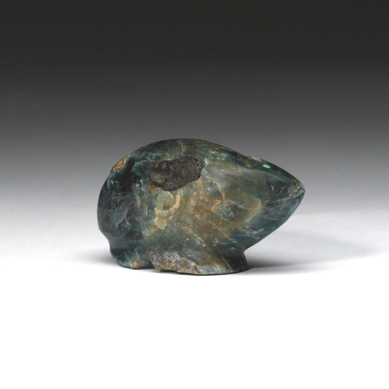 Dee Edaakie: Blue apatite, Mole