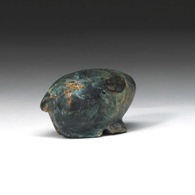 Dee Edaakie: Blue apatite, Mole