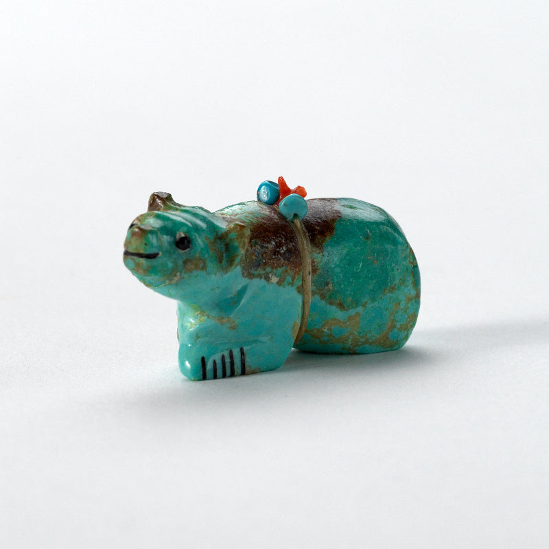 Claudia Peina: Turquoise, Bear